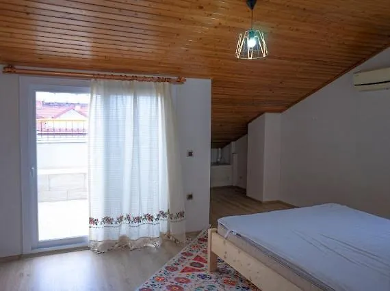 Apartment 3 Bedroom Close To Mall And Bus Station Fethiye